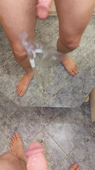 Jerk off and cumshot on mirror