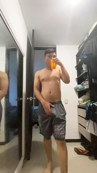 I love to record my cousin secretly