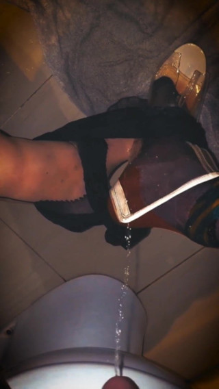 Soaking my sissy slutty nylon feet and heels