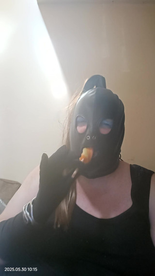 Sucking an ice lolly and talking about a drive in the countryside thumbnail