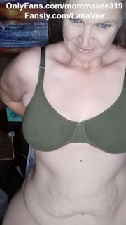 Hot MILF Puts Her Dildo up Her Ass and Masturbates in a Private Chat and Has 2 Orgasms!