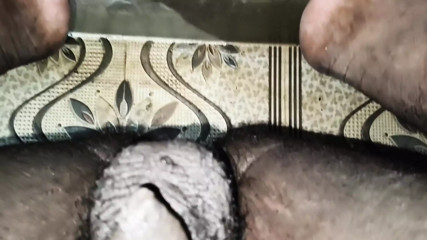 pissing Tamil