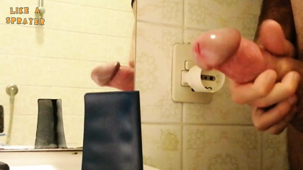 Homemade amateur handjob and cumshot on card holder