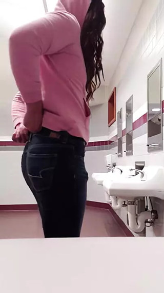 Caught crossdressing at a highway rest area - chloexy223