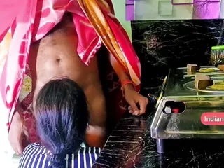 Dever bhabhi hot sex in kitchen.Bhabhi squirt during hard chudai