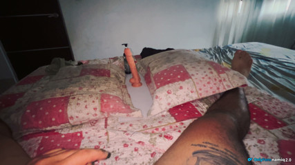 LATINA WITH BIG ASS DOUBLE PENETRATION IN THE ASS, AND HER PUSSY... ENDS UP FULL OF CUM