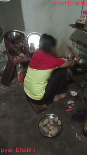 Sister-in-law in the kitchen, brother-in-law's land ke pani nikali apni hands se big boobs dikha kar phir ass chudai hindi audio handjobs