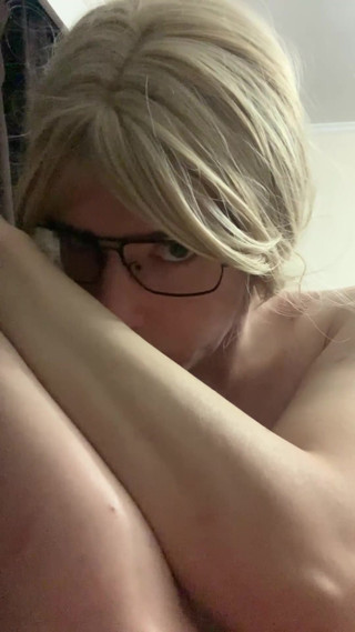 Chilling with Me, Jerking off and Licking My Arms thumbnail