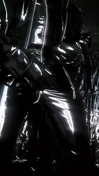 Shiny Catsuit - LATEX &amp; PVC ASMR