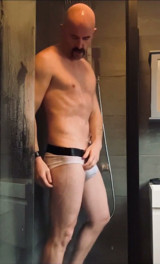 Who Likes Hot Guys in the Shower?