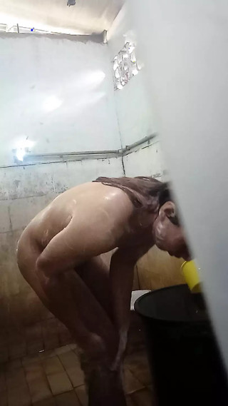 Malaswang ginabuhat ni Reyna