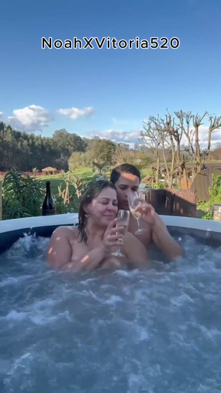 Outdoor Sex with a Hot Blonde MILF in a Hot Tub – Jacuzzi