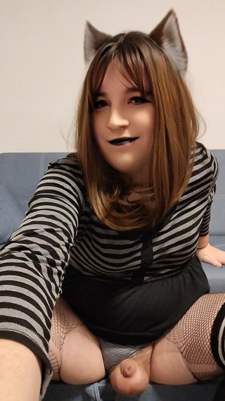 Playing with my toy thumbnail
