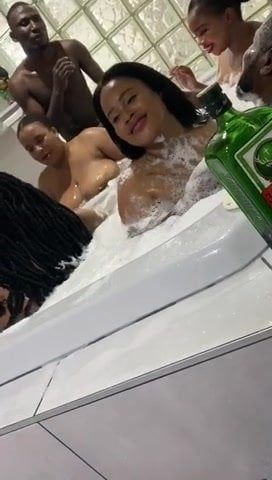 Jacuzzi show