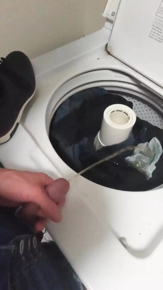 Pissing Fun thumbnail