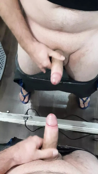 Thickening the dick in front of the mirror