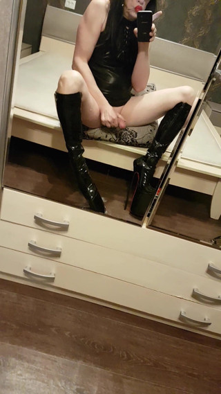 extreme boots cums