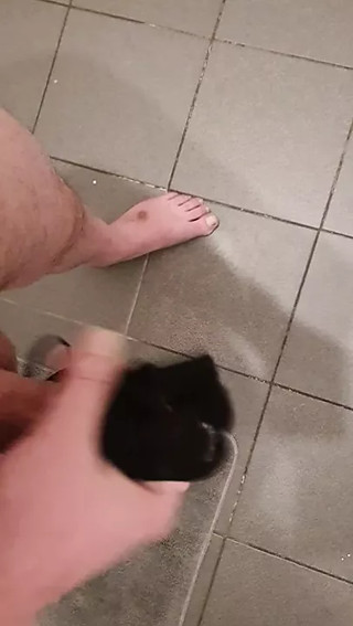 she does not know
