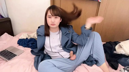 Masturbate while introducing your favorite personal clothing thumbnail