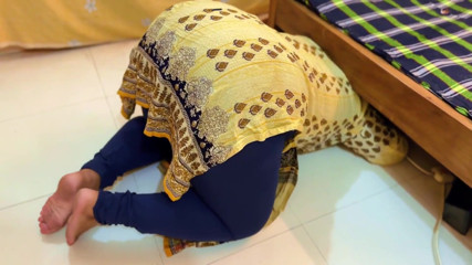 Arab Hot Maid Stuck: Please Hurry up & Fuck My Big Ass Then Get Me Out of Under Bed