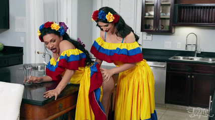 TRANS ANGELS – Glam Queens Zariah Aura And Jessy Dubai Trade Deepthroats And Hard Pounding