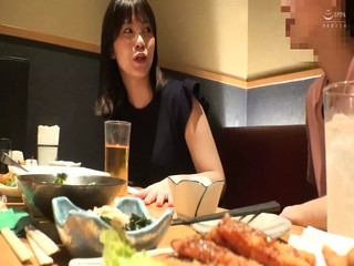 M642G06 A married woman from Osaka is currently sexless with her husband! With the man I met for the first time,