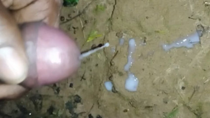 Indian boy small cock outdoor cumshot