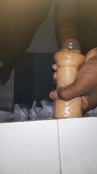 Jerking off S8 E10