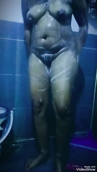 Barish ka Mausam hot Wife And Daxy