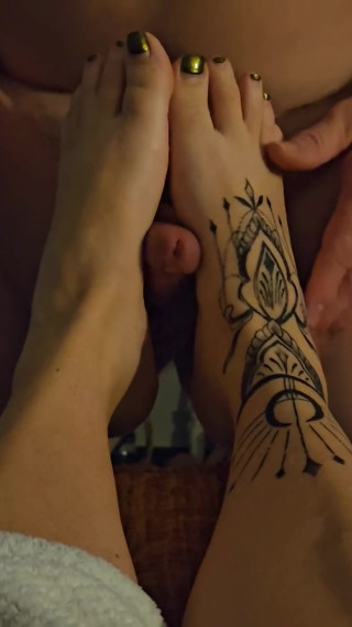 Fucking wifes feet