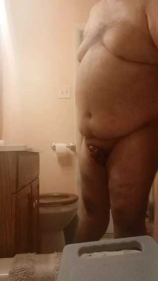 Mofo2121 strips and showers