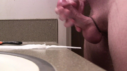 hands free cum followed up by second milking