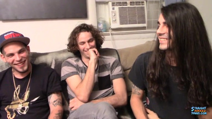 Devin Reynolds And Dean Inja Enjoy A Group Fuck With Pals