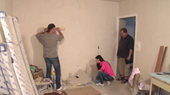 Sexy Girl Gets Railed by Worker's Huge Dick and Cumshot