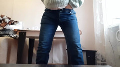 The Secretary Was Tired of Typing and Decided to Masturbate to Relax