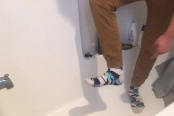 Twink pissing in his pants and mouth