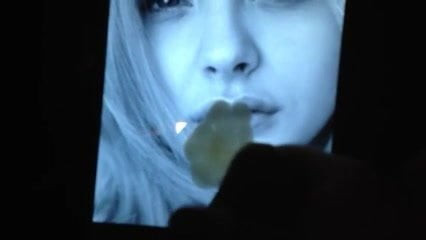 A tribute to Chloe Grace Moretz. Controlled mouth cum!