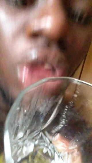 Fetish French Kissing the bottle glass 3