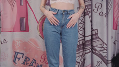 Eva Peed in Her Jeans, Made Them Wet