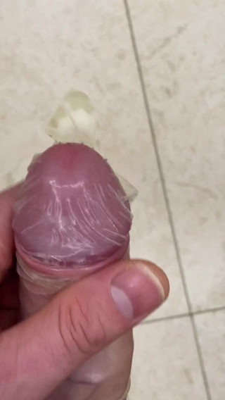 Cum in used condom