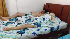 Amateur Couple Shoots Home Video to Post on Xhamster