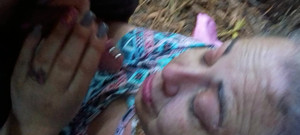 Blowjob inside a Redwood tree