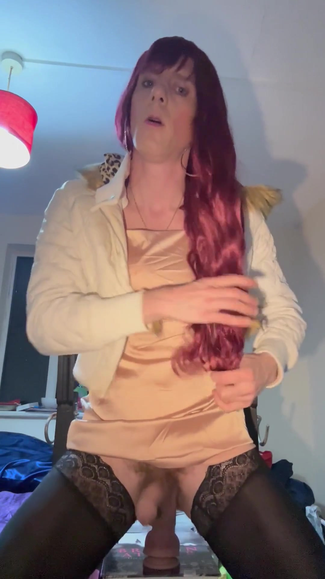 Jess Silk Rides Dildo
