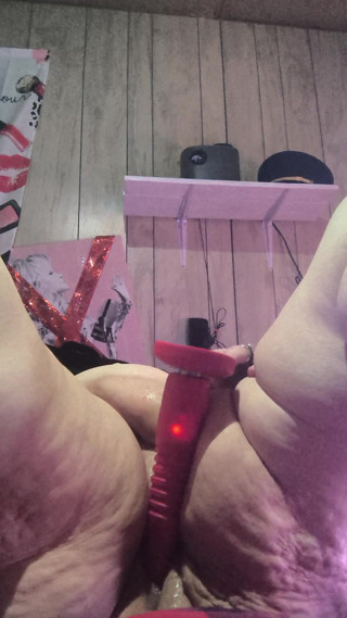 Those Dirty Hands on Her Creamy Cunt Is Too Much She Squirts a Bunch