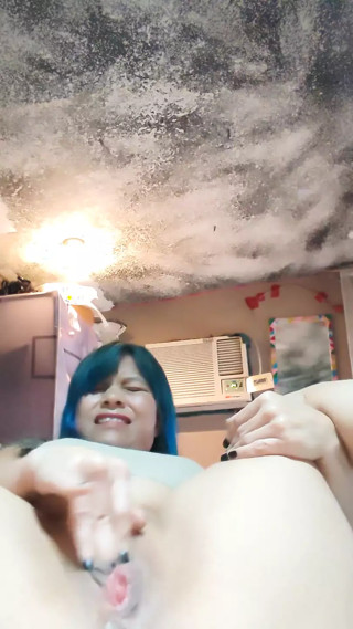 Lusi Dissatisfied Wife Is Thinking About Cheating on Her Husband