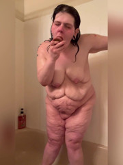 Insatiable phat kitty cat