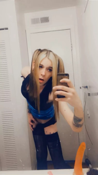 Gorgeous Tgirl Masturbating in her Mini Dress