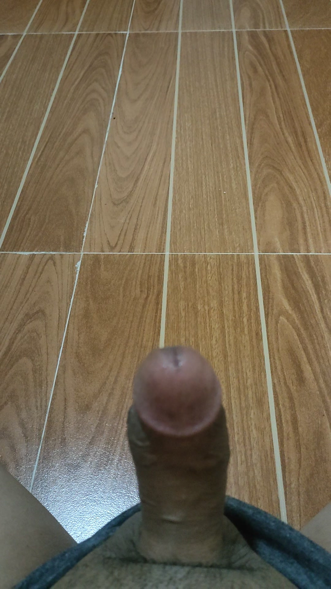 Jelquing Dude At The Hotel!