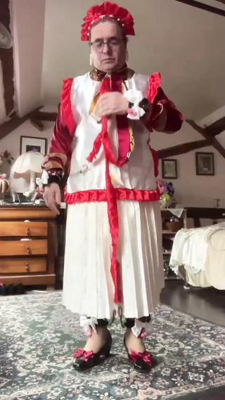 In vintage boniche outfit and have shackles for a day of work