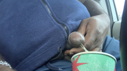 Daddy Pissing Close Up In Car From His Black Gay Cock (Guy Piss Outdoor) Gay Peeing In Public (Gay Golden Shower) 